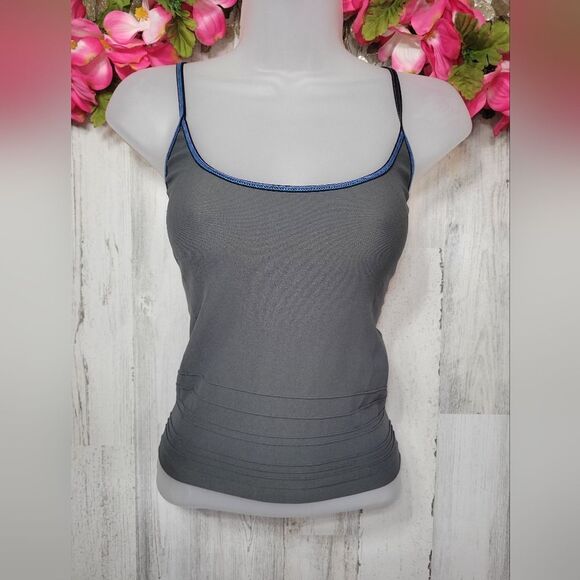 NWOT FREE PEOPLE CROPPED TANK - Picture 2 of 8